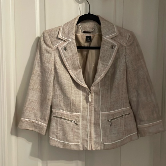 White House Black Market size 4 blazer in a cream color. - Picture 1 of 10
